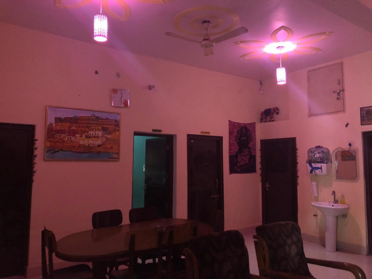 Gangotri Paying Guest House Varanasi Eksteriør bilde